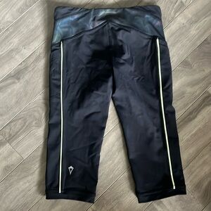 Ivivva by Lululemon Crop Pants